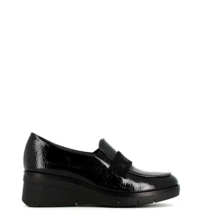 Cinders Shoe Heaven Wedge*Comart Patent Wedge Shoe Black Jet