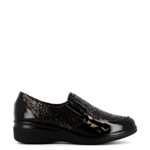 Cinders Shoe Heaven Wedge*Pitillos Classic Slip On Black Patent