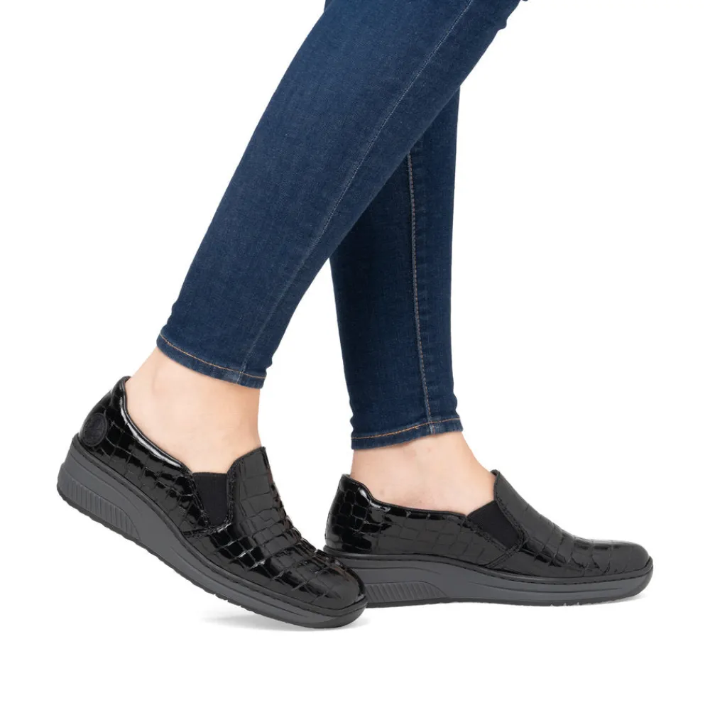 Cinders Shoe Heaven Wedge*Rieker Classic Shoe Black Patent